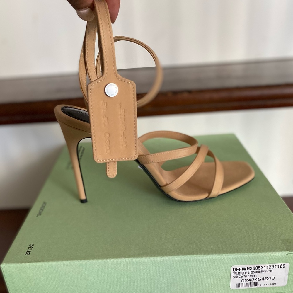 Off White c/o Virgil Abloh zip tie sandals